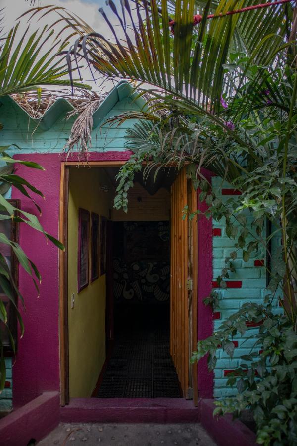 Hostal Shalom Пуерто-Ескондідо Екстер'єр фото