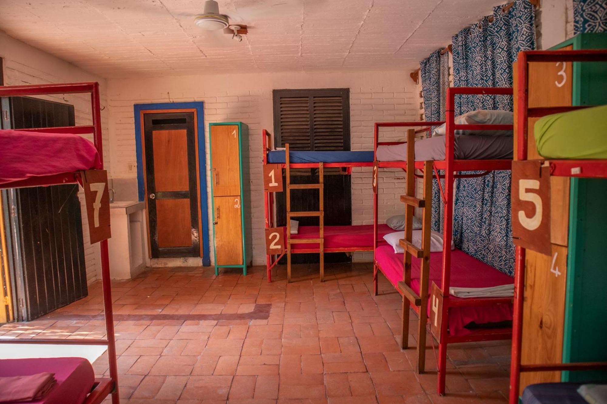 Hostal Shalom Пуерто-Ескондідо Екстер'єр фото